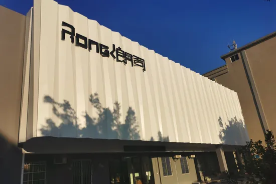 Cerco de chuveiro simples de porta única com pivô dobrável quadrado preto